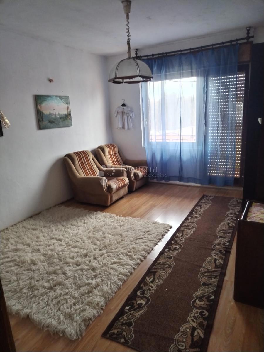 Hiša Donje Mekušje, Karlovac - Okolica, 410m2