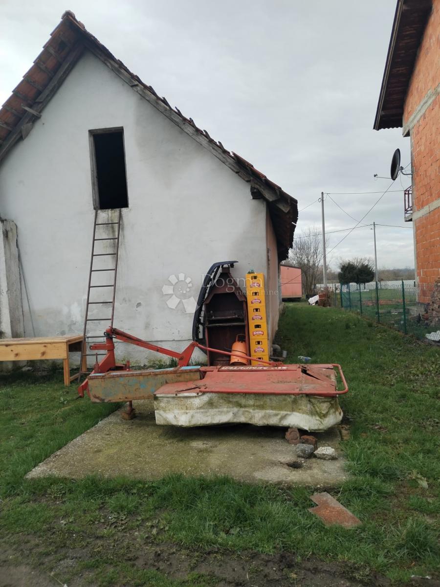 Hiša Donje Mekušje, Karlovac - Okolica, 410m2