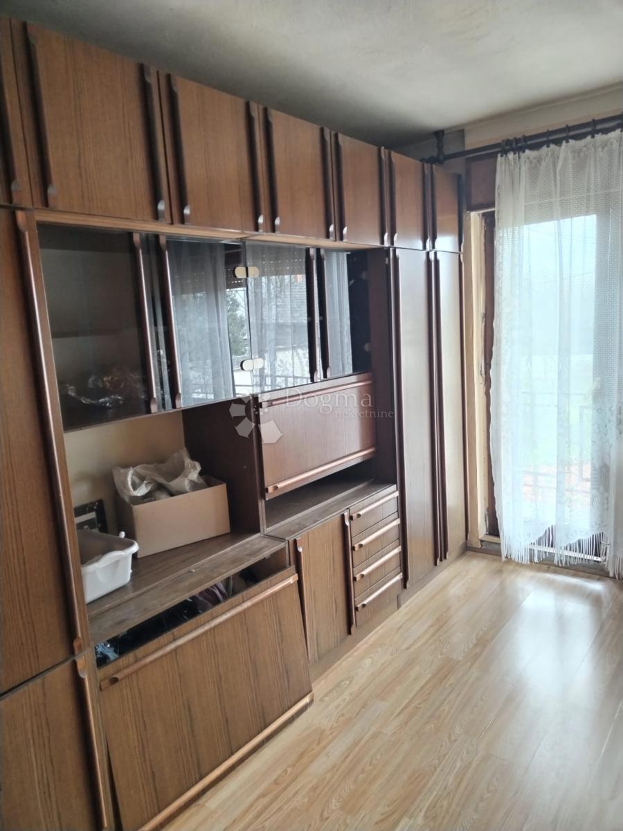 Hiša Donje Mekušje, Karlovac - Okolica, 410m2