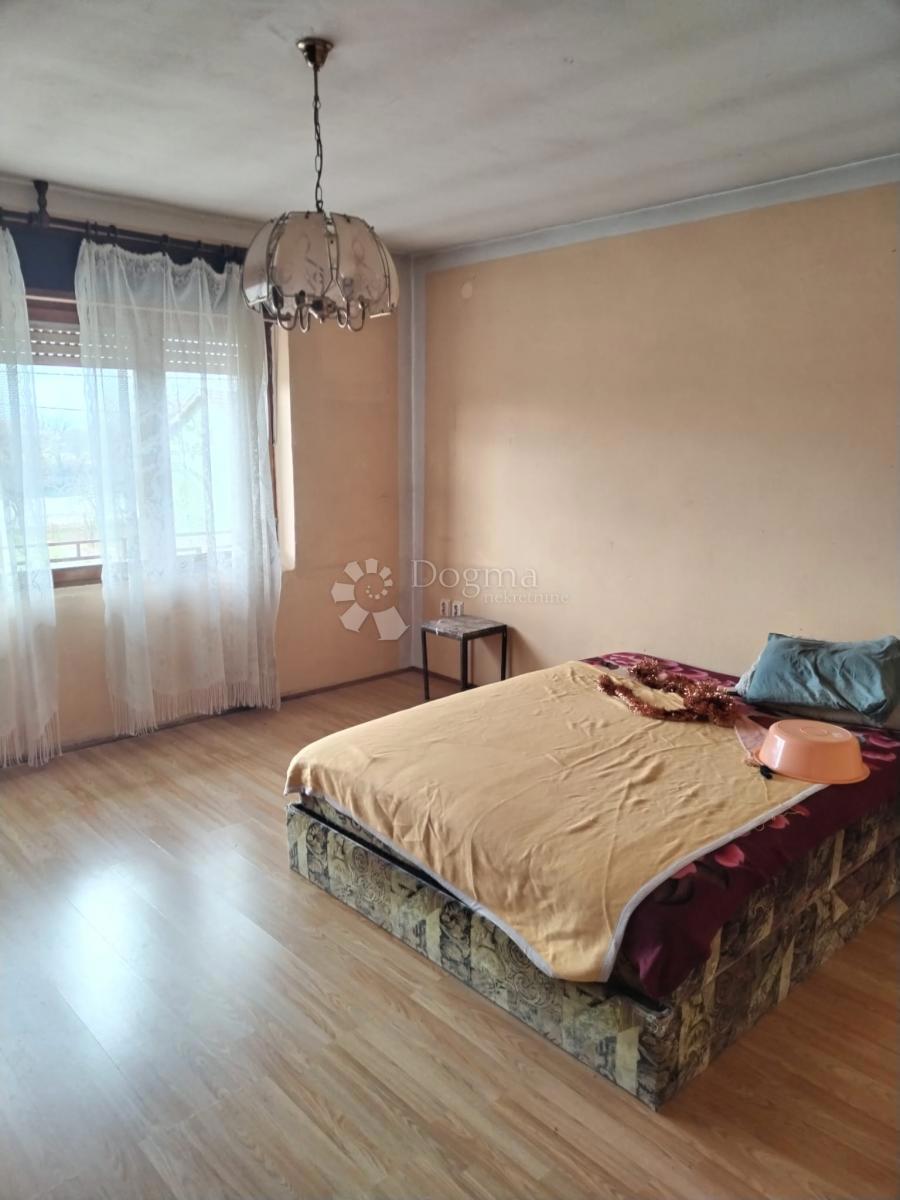 Hiša Donje Mekušje, Karlovac - Okolica, 410m2