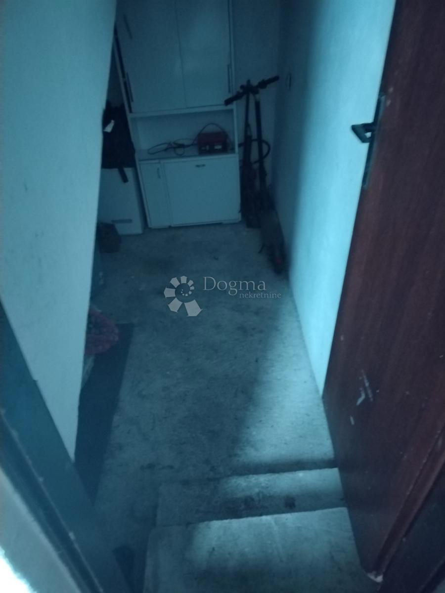 Hiša Donje Mekušje, Karlovac - Okolica, 410m2