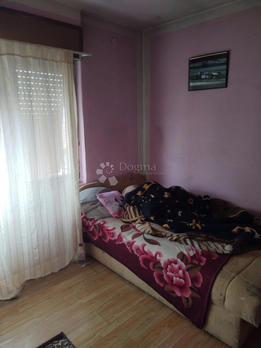 Hiša Donje Mekušje, Karlovac - Okolica, 410m2