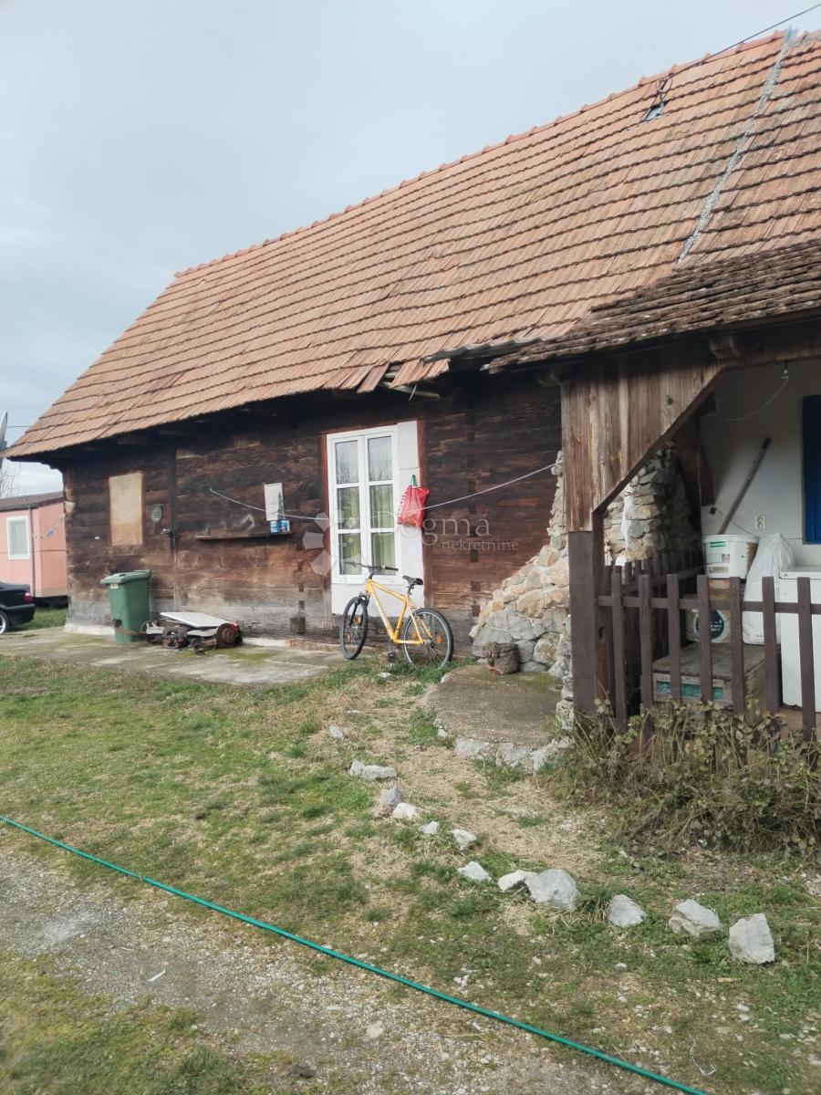 Hiša Donje Mekušje, Karlovac - Okolica, 410m2