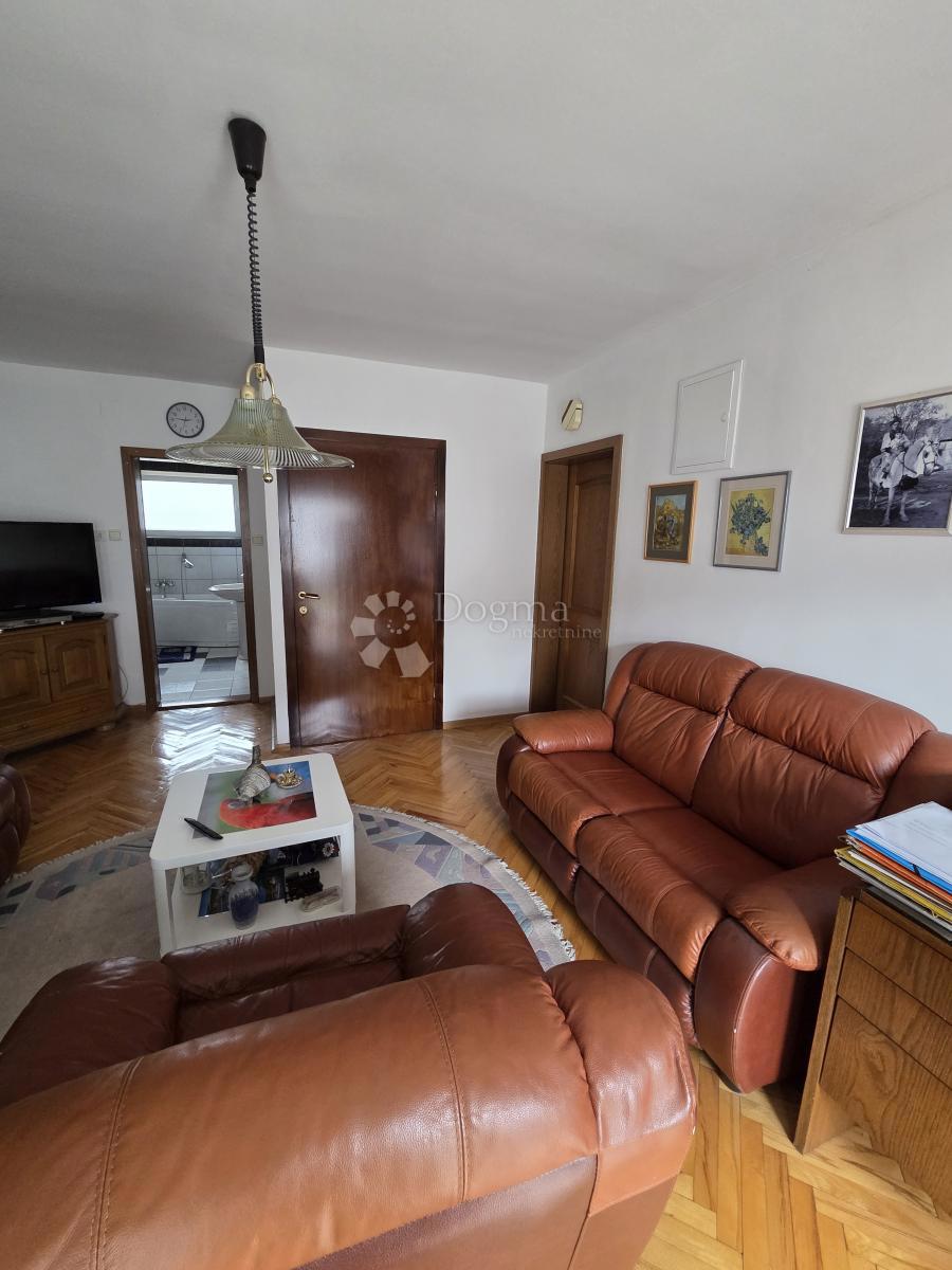 Hiša Trnovčica, Gornja Dubrava, 235,27m2