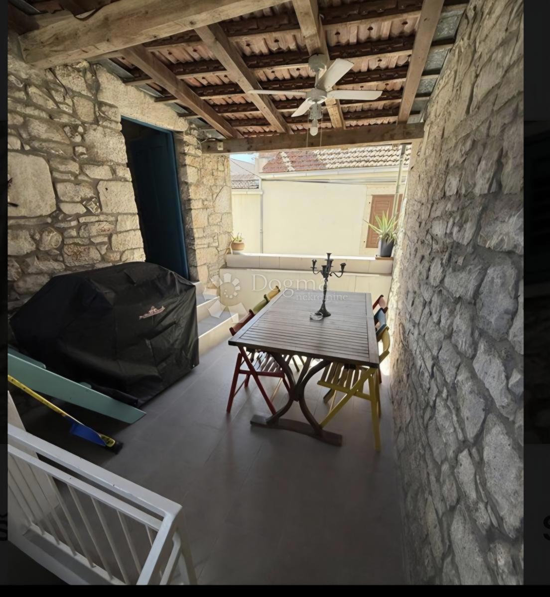 Hiša Vela Luka, 120m2