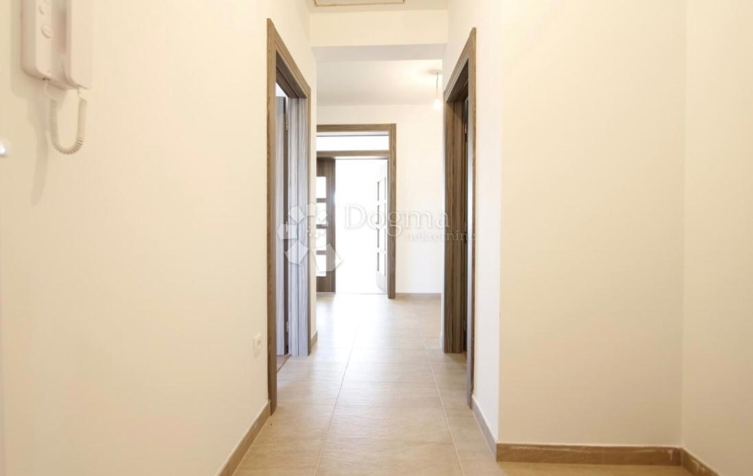 Hiša Vodice, 244,13m2