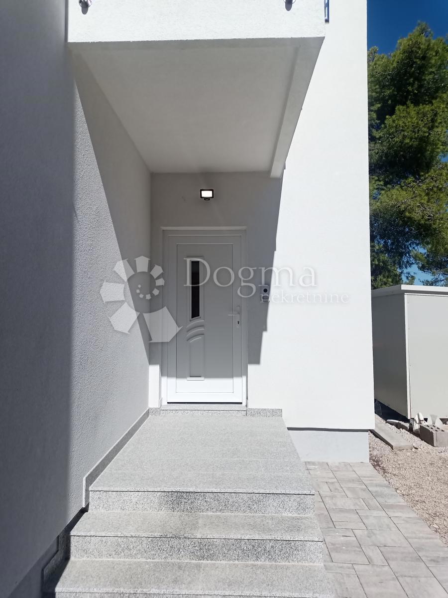 Hiša Vodice, 244,13m2