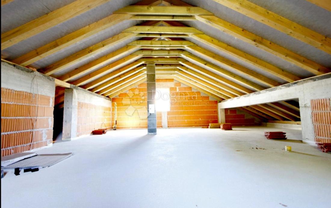 Hiša Vodice, 244,13m2