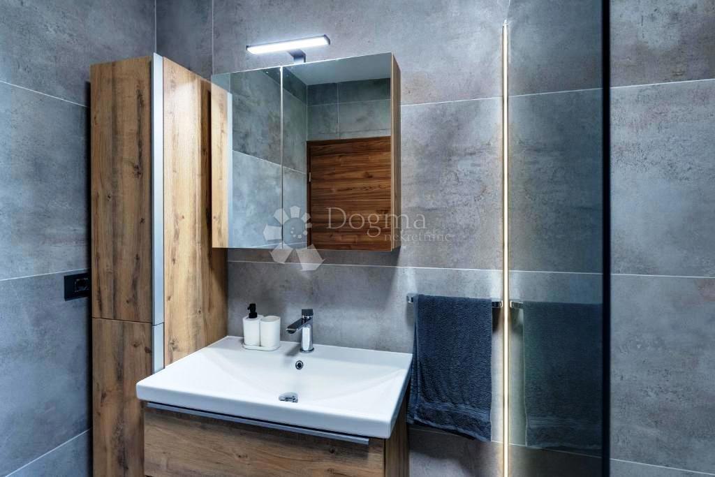 Hiša Risika, Vrbnik, 150m2