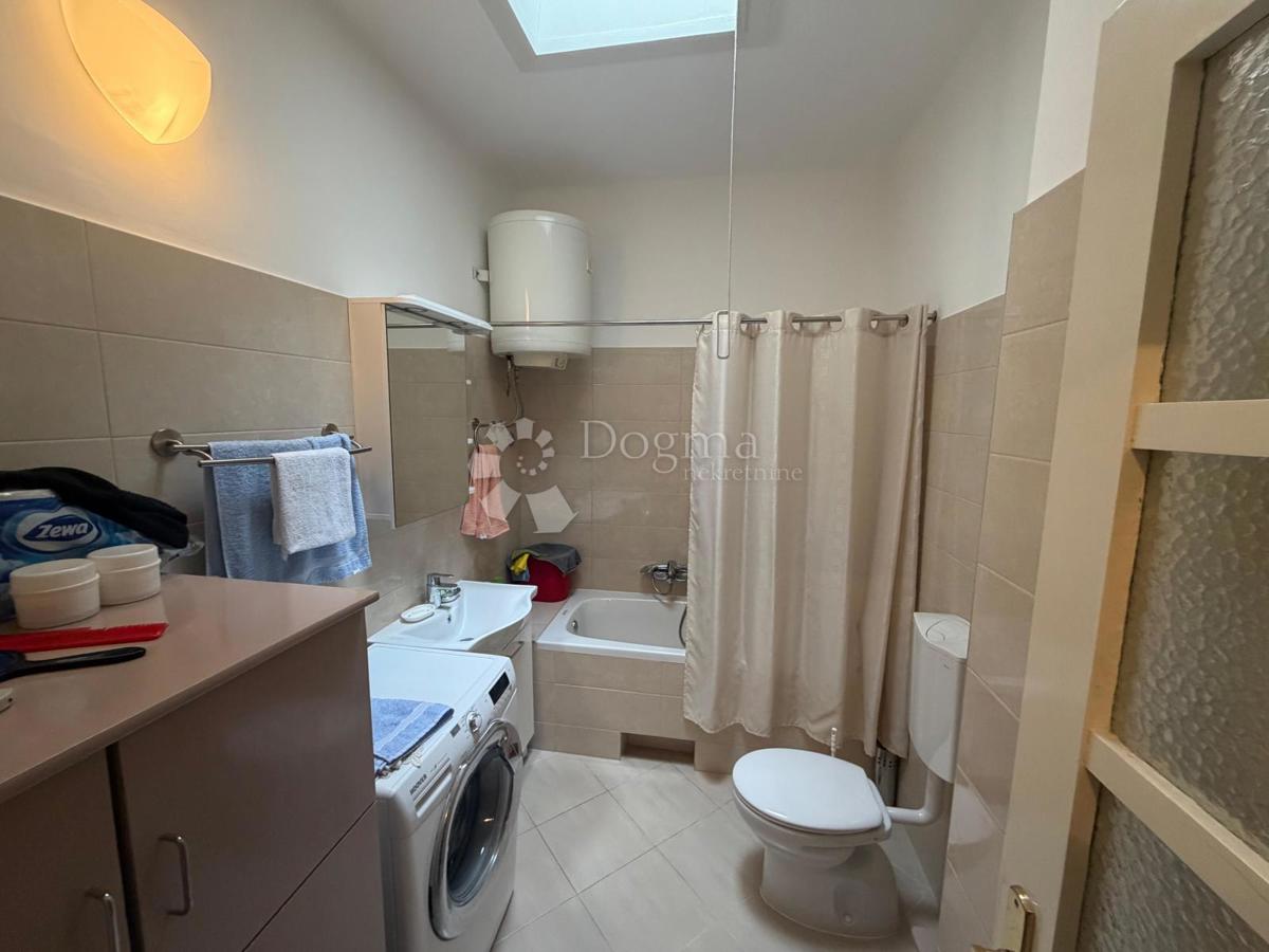 Stanovanje Centar, Rijeka, 64m2