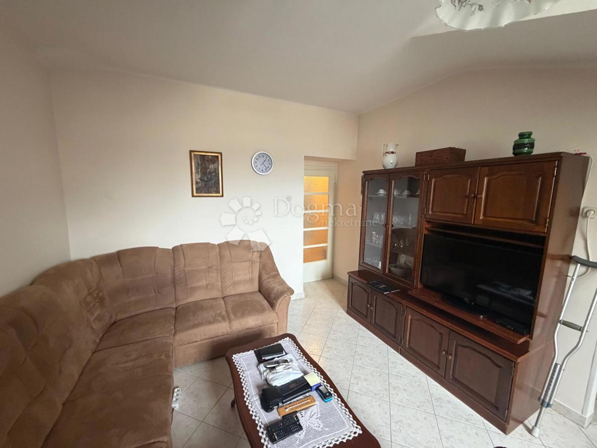 Stanovanje Centar, Rijeka, 64m2