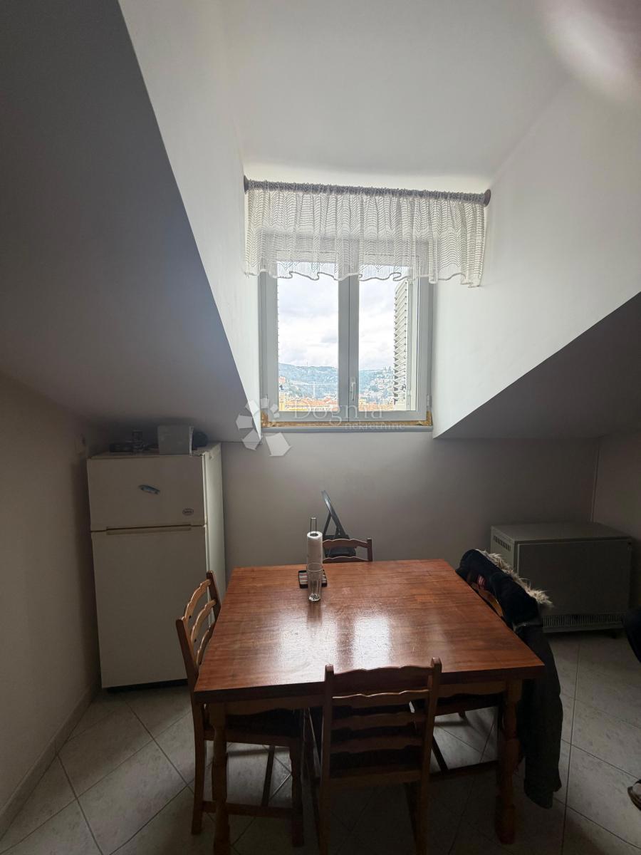 Stanovanje Centar, Rijeka, 64m2