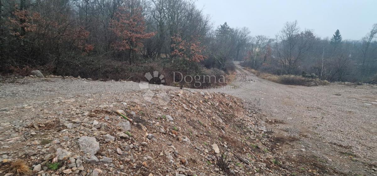 Zazidljivo zemljišče Breza, Klana, 2.692m2