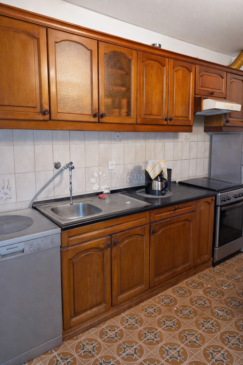 Hiša Kaštel Stari, Kaštela, 180m2