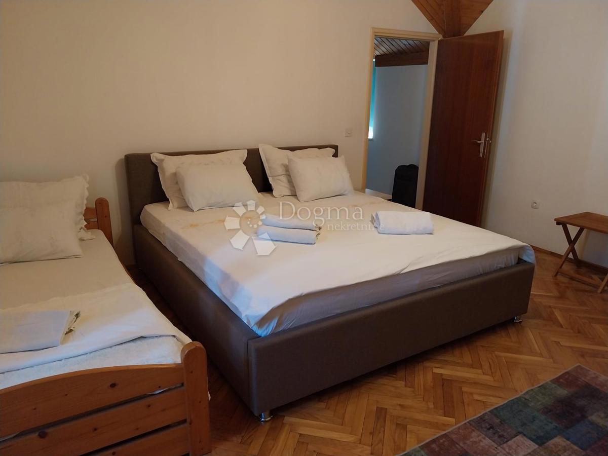 Hiša Kaštel Stari, Kaštela, 180m2