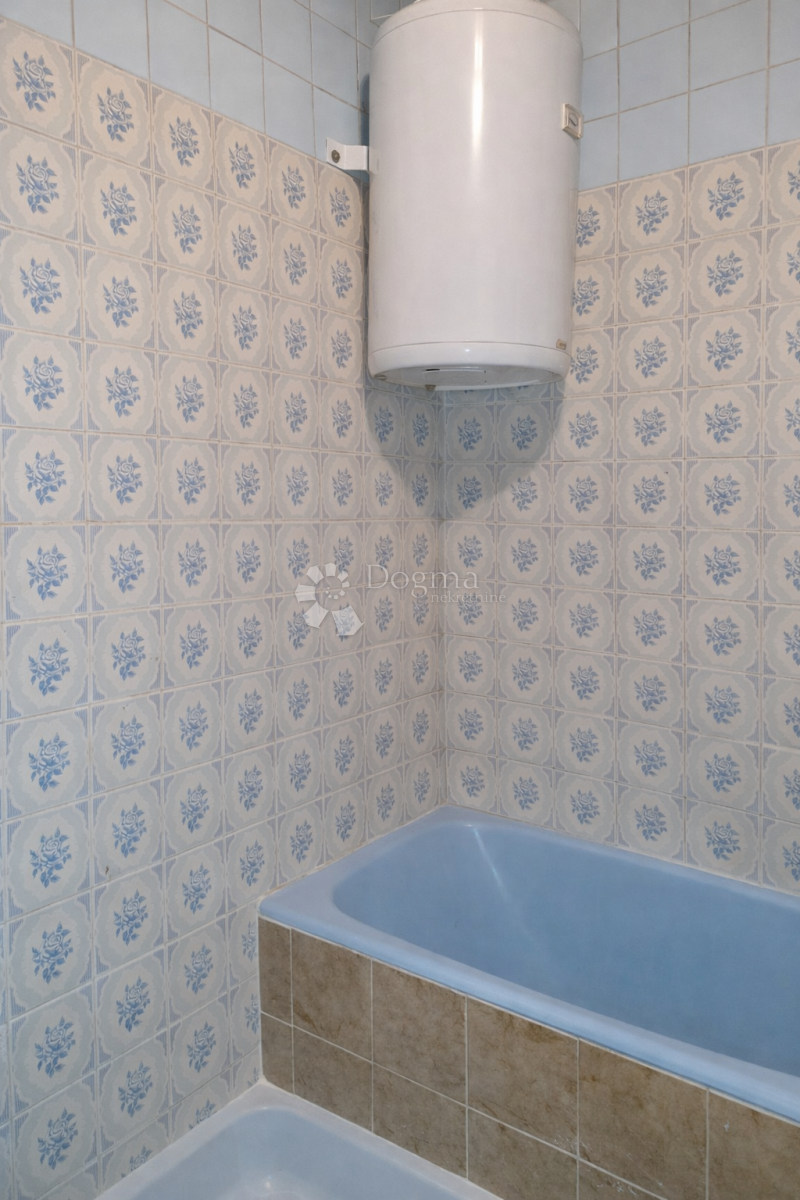 Hiša Kaštel Stari, Kaštela, 180m2