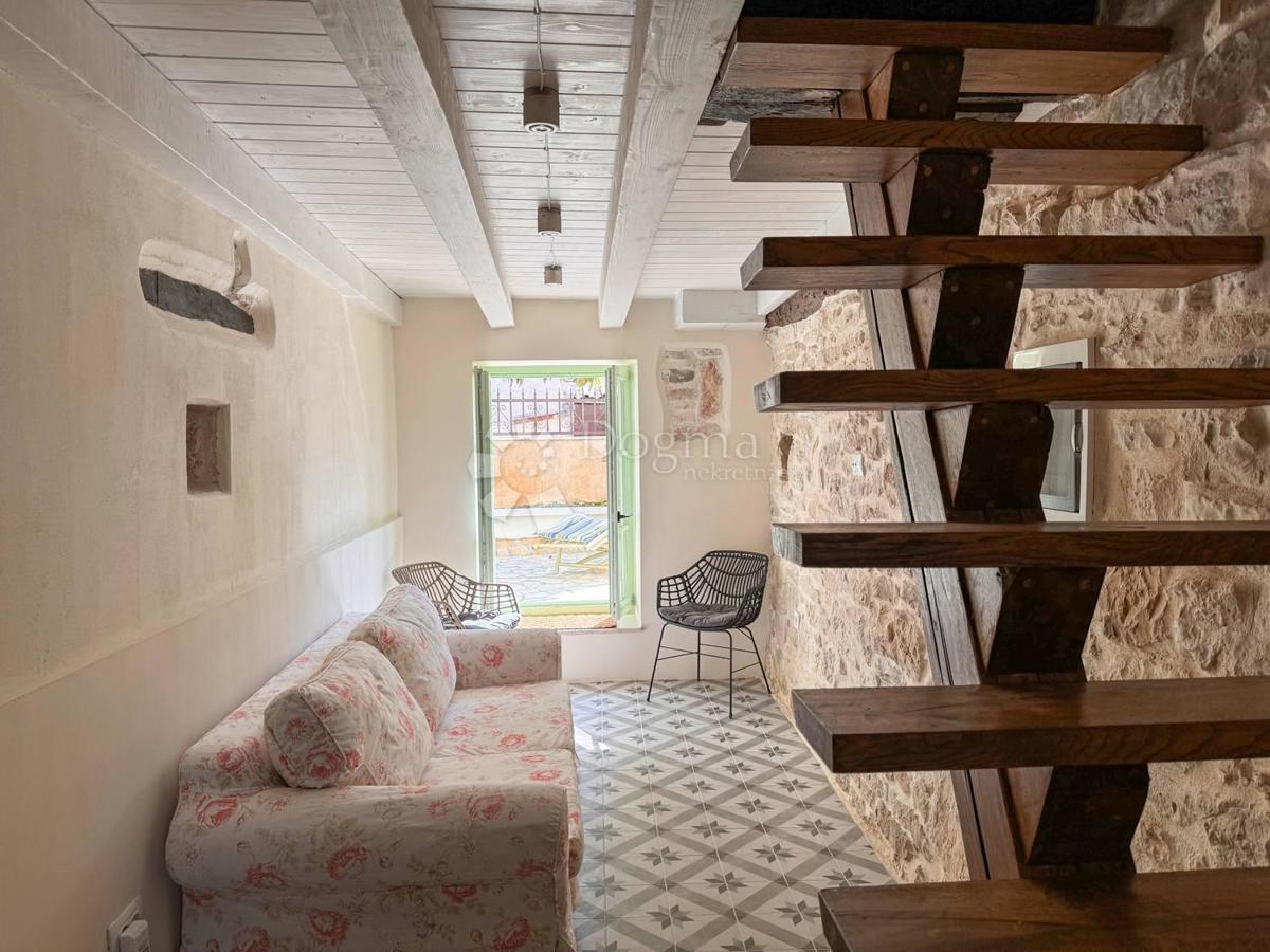 Hiša Svetvinčenat, 68m2