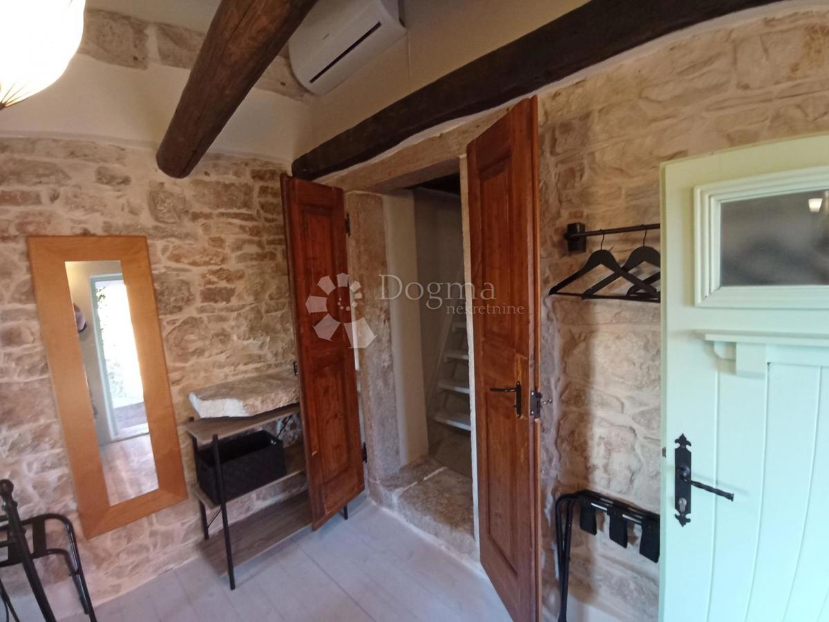 Hiša Svetvinčenat, 68m2