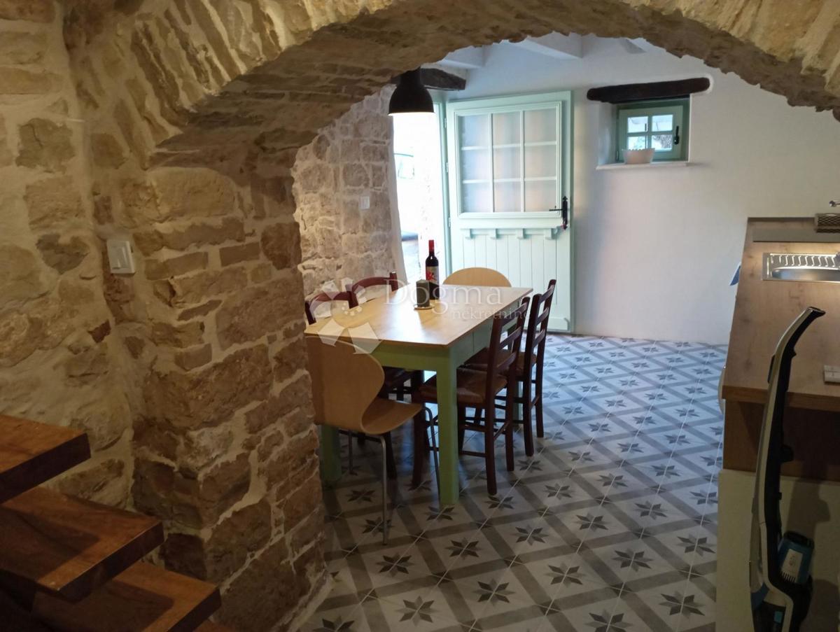 Hiša Svetvinčenat, 68m2