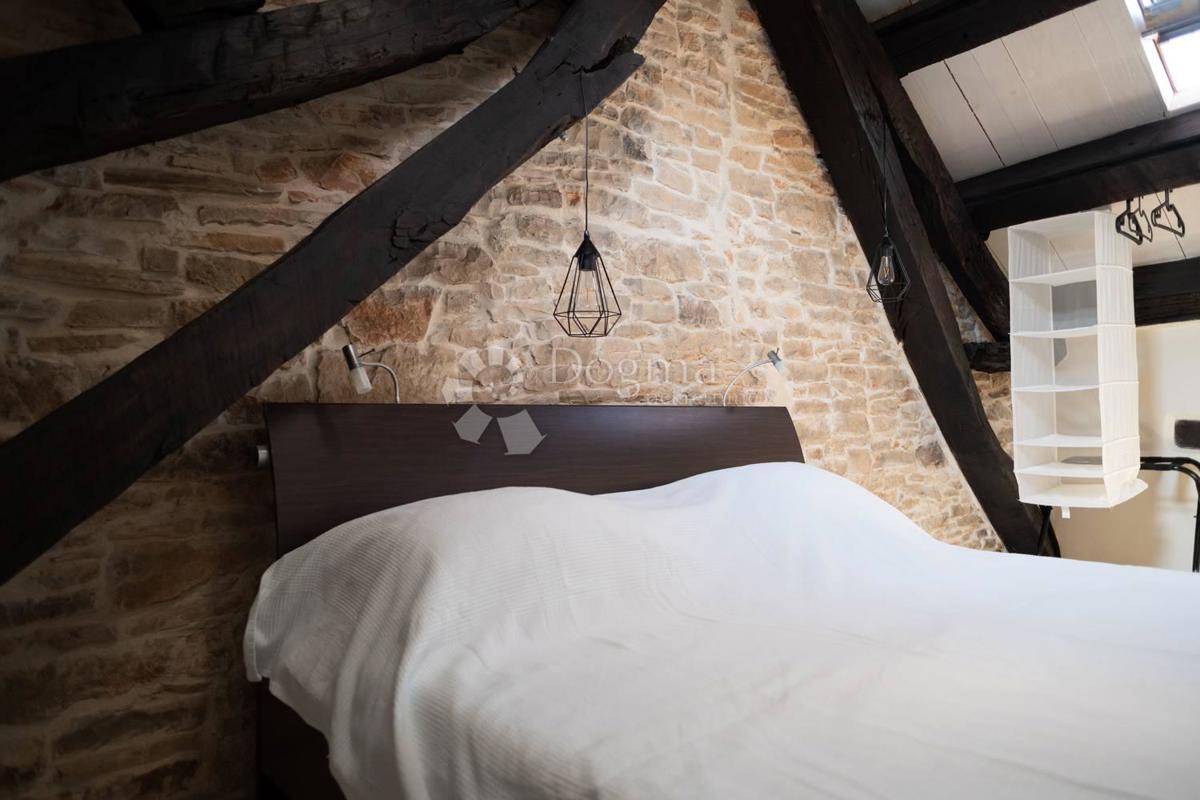 Hiša Svetvinčenat, 68m2