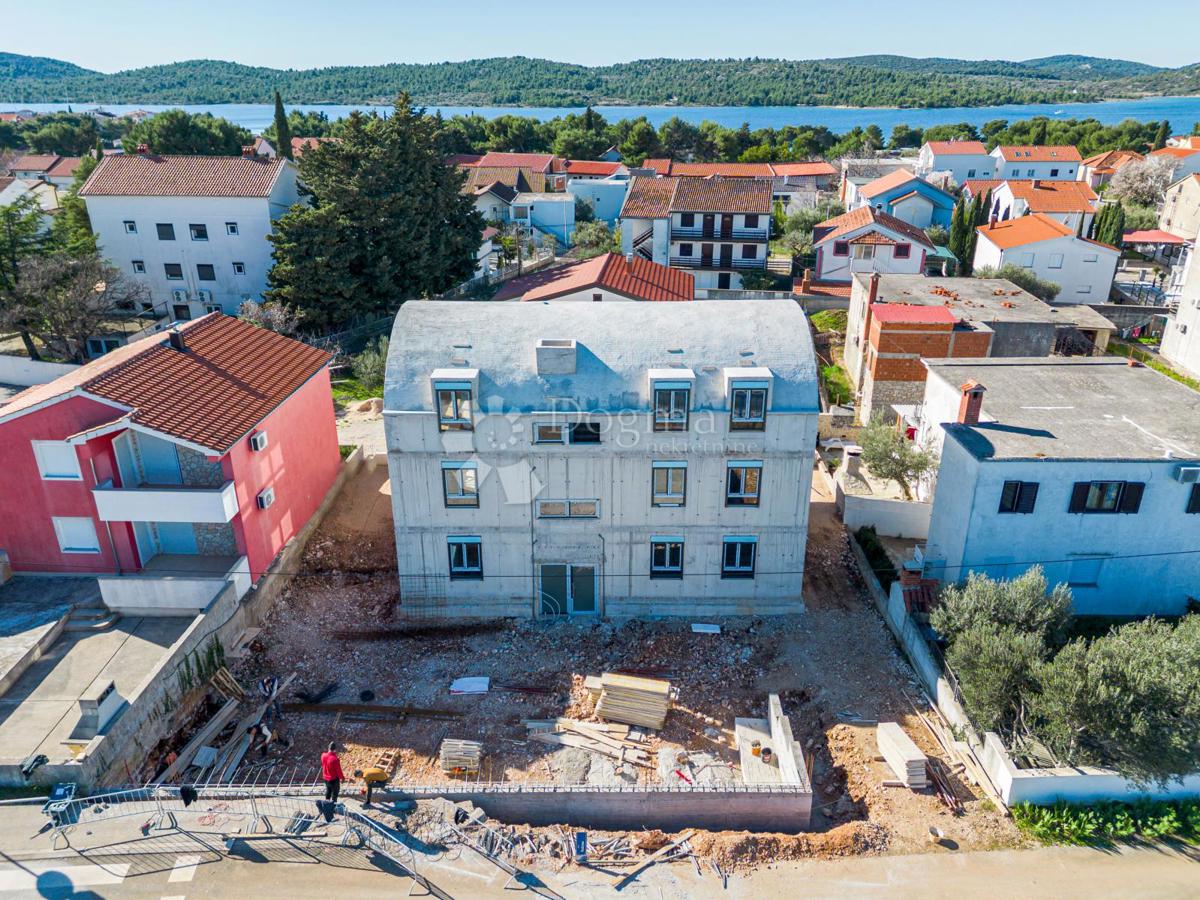 Stanovanje Pirovac, 61m2