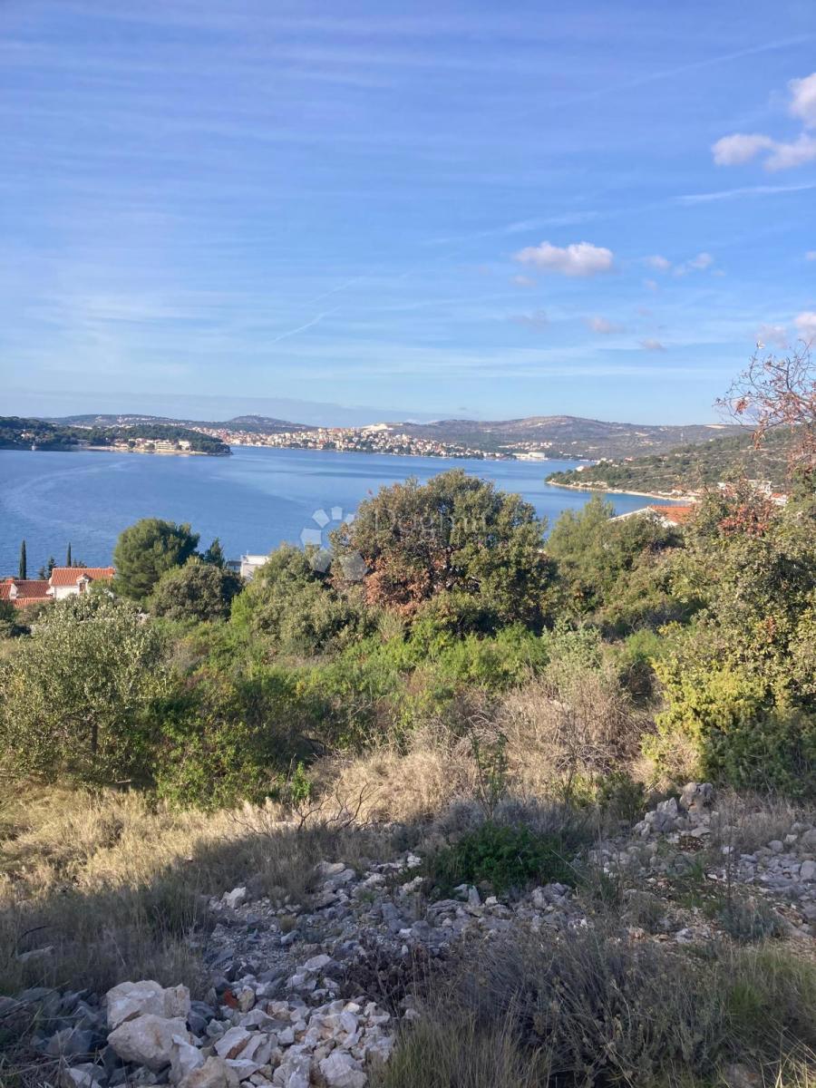 Zazidljivo zemljišče Ražanj, Rogoznica, 1.417m2