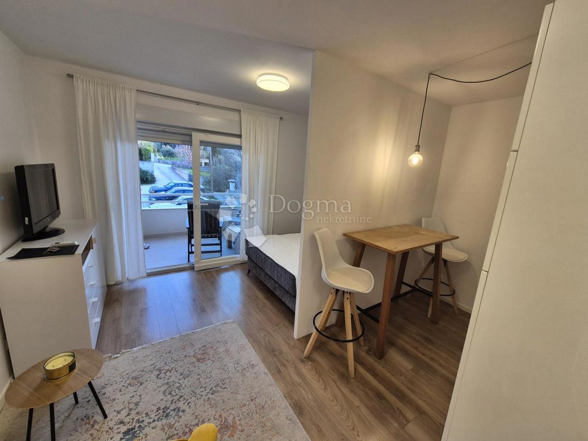 Stanovanje Kamen, Split - Okolica, 28m2