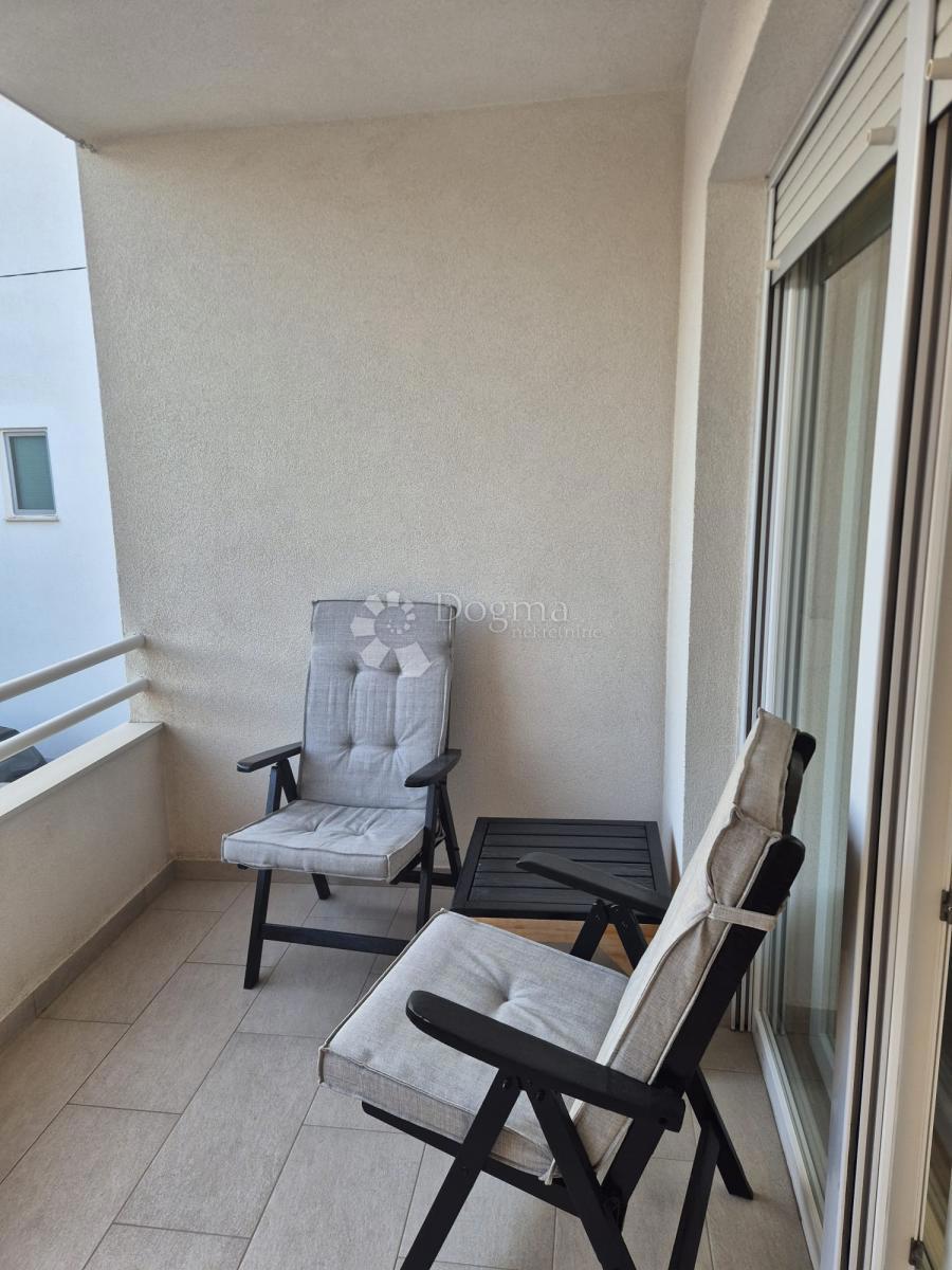 Stanovanje Kamen, Split - Okolica, 28m2