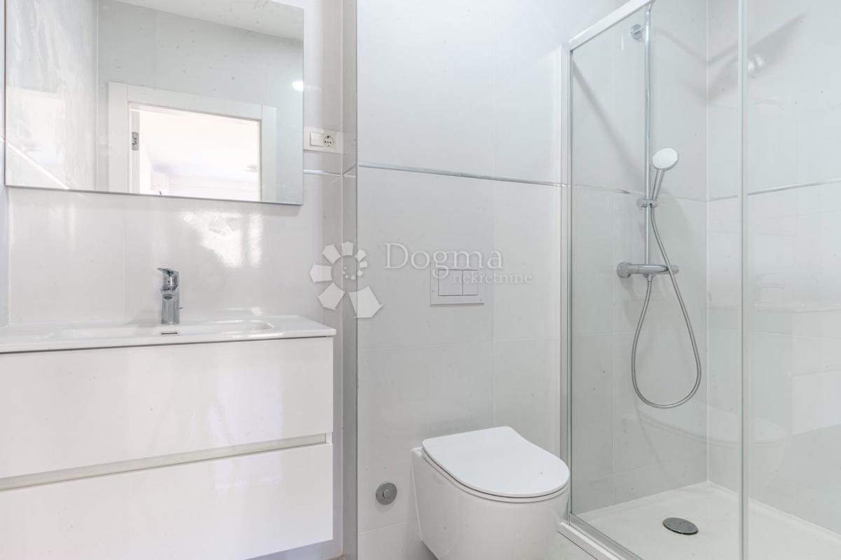 Stanovanje Dramalj, Crikvenica, 279,31m2