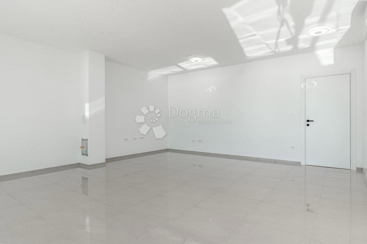 Stanovanje Dramalj, Crikvenica, 279,31m2