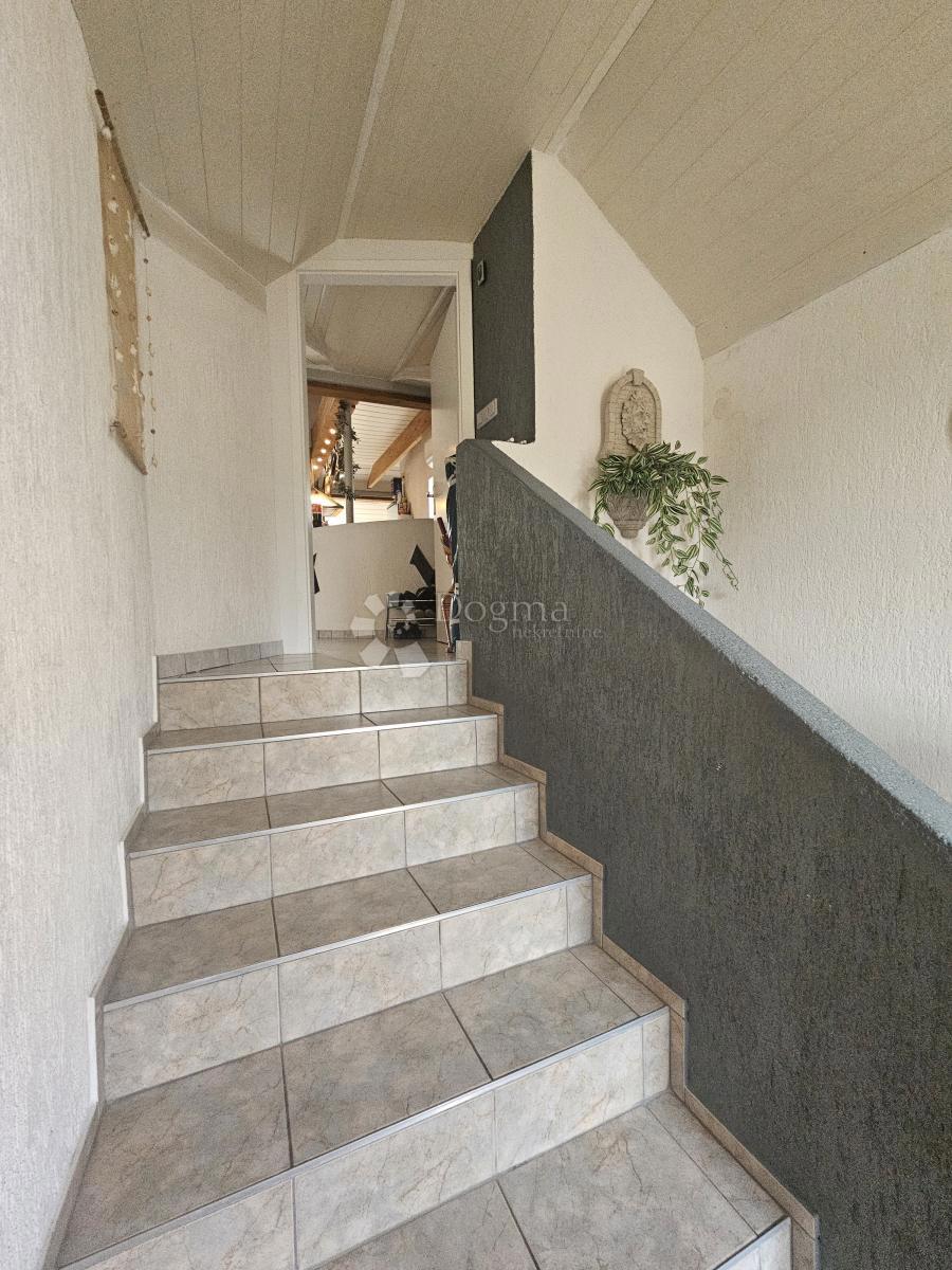 Hiša Sveti Anton, Malinska-Dubašnica, 500m2