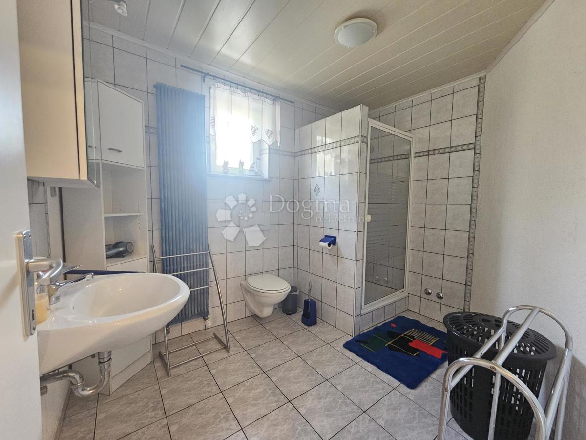 Hiša Sveti Anton, Malinska-Dubašnica, 500m2