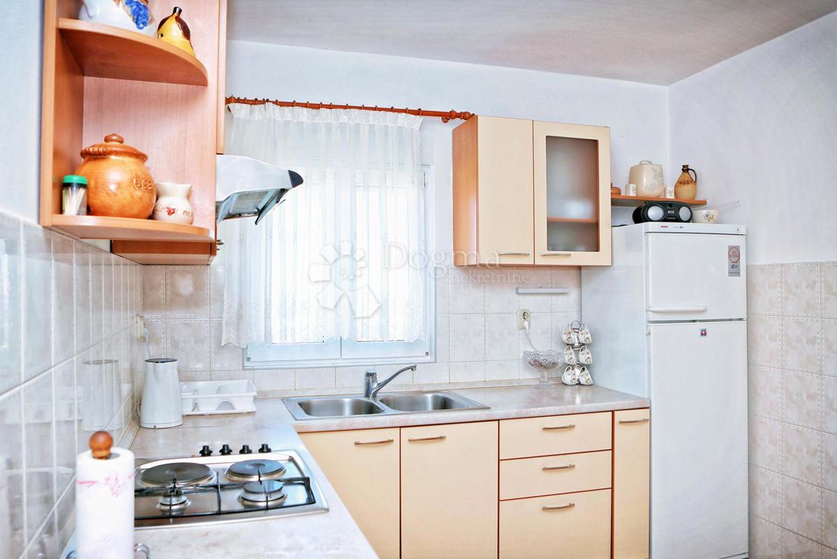 Hiša Vlašići, Pag, 294,76m2