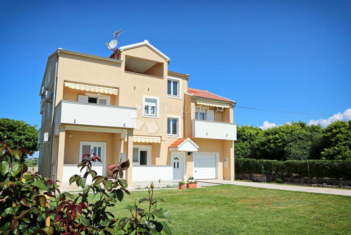 Hiša Vlašići, Pag, 294,76m2