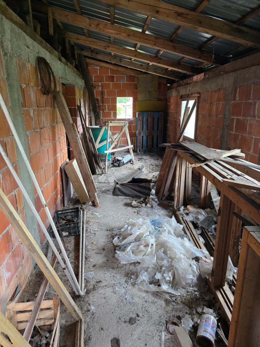 Hiša Gornje Psarjevo, Sveti Ivan Zelina, 885m2