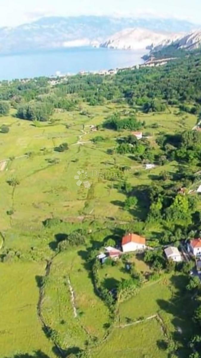 Zazidljivo zemljišče Batomalj, Baška, 1.230m2