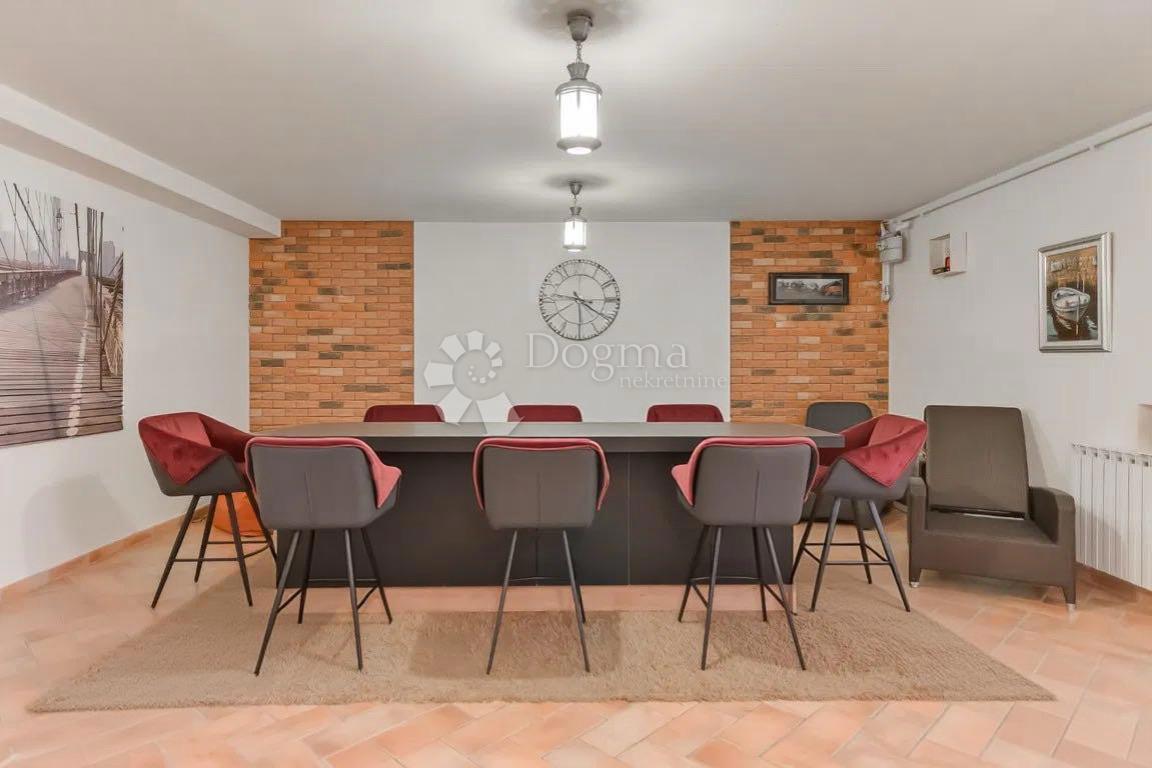 Hiša Granešina, Gornja Dubrava, 450m2