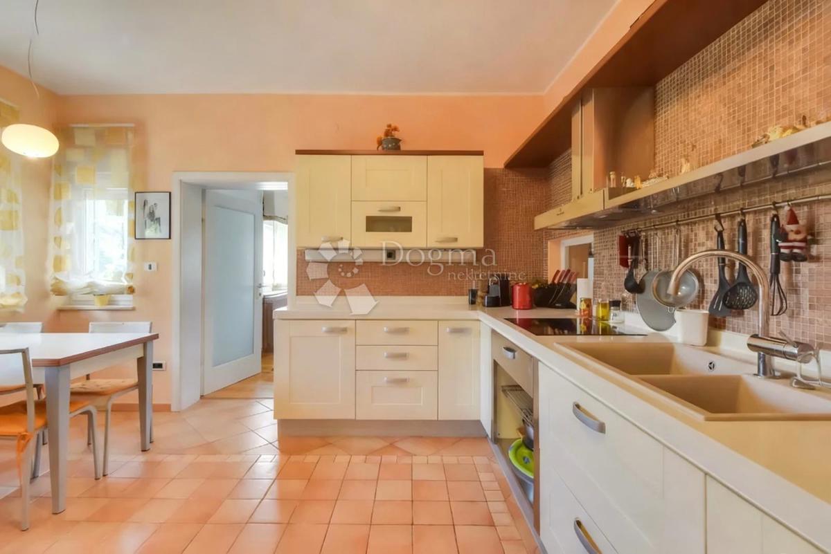 Hiša Granešina, Gornja Dubrava, 450m2