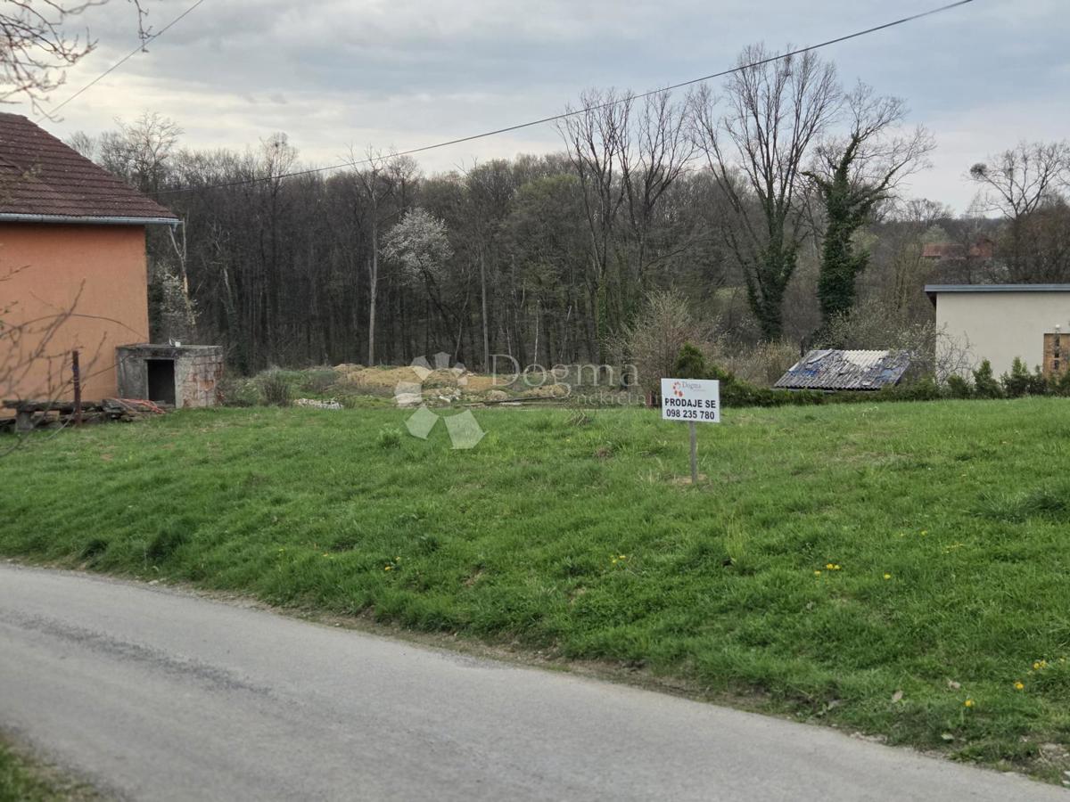 Zazidljivo zemljišče Martin breg, Dugo Selo, Vincelirska, 516m2