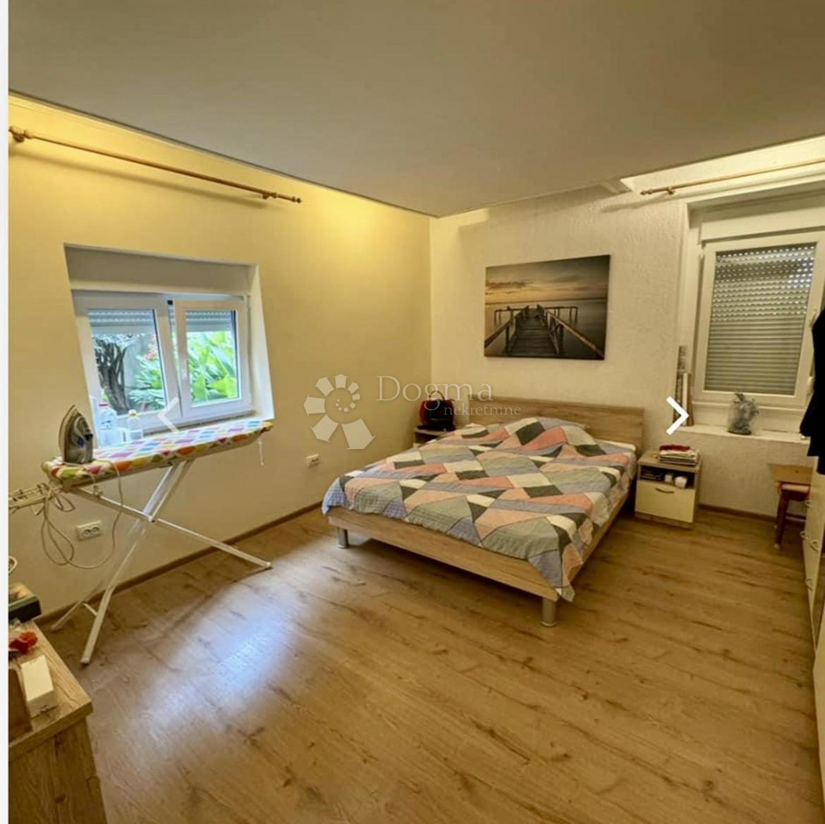 Stanovanje Centar, Pula, 43m2