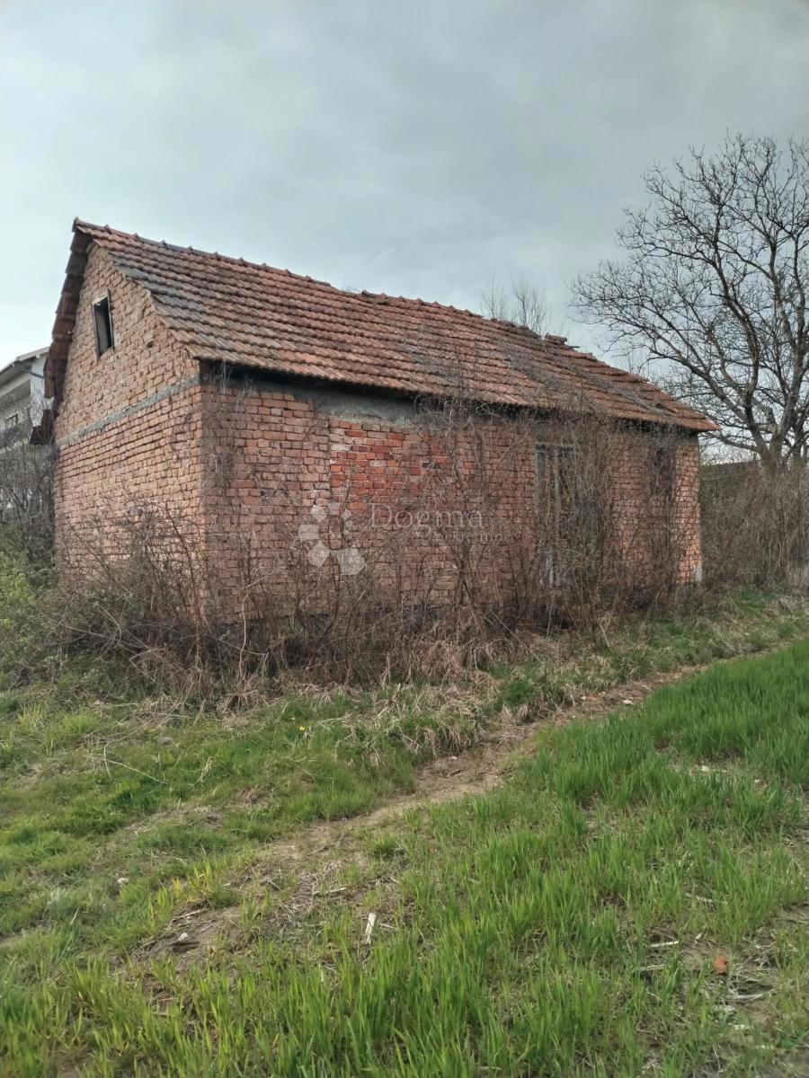 Hiša Ladvenjak, Karlovac - Okolica, 35m2