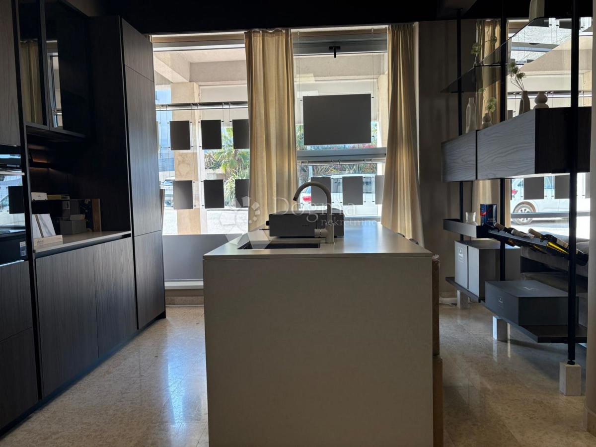 Poslovni prostor Novigrad, 129m2