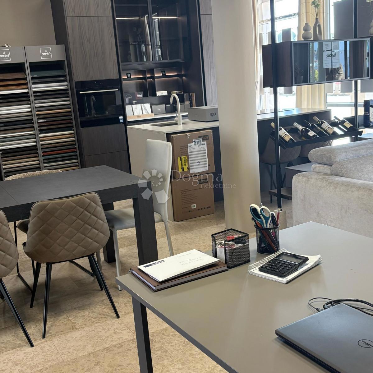 Poslovni prostor Novigrad, 129m2