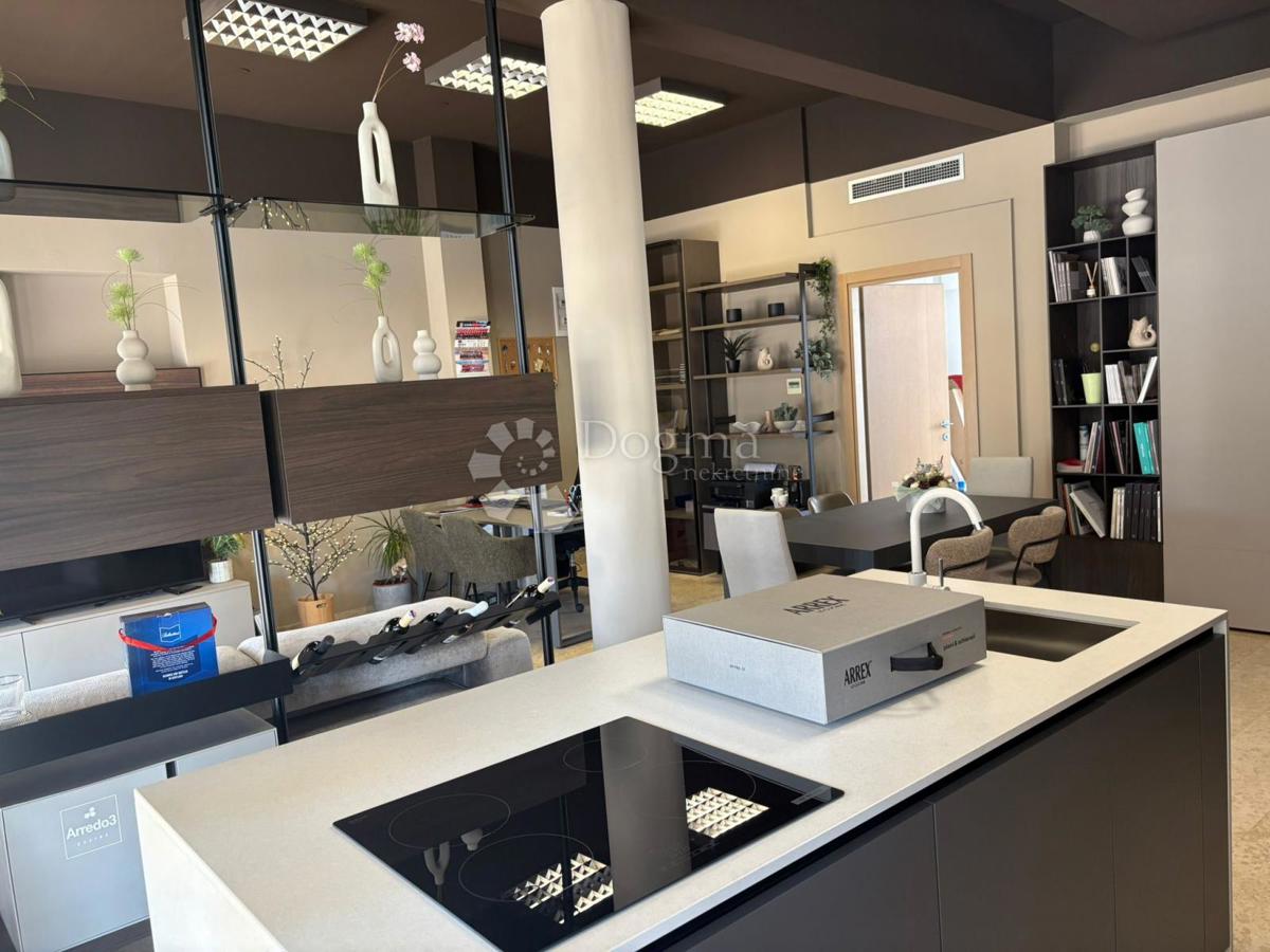 Poslovni prostor Novigrad, 129m2