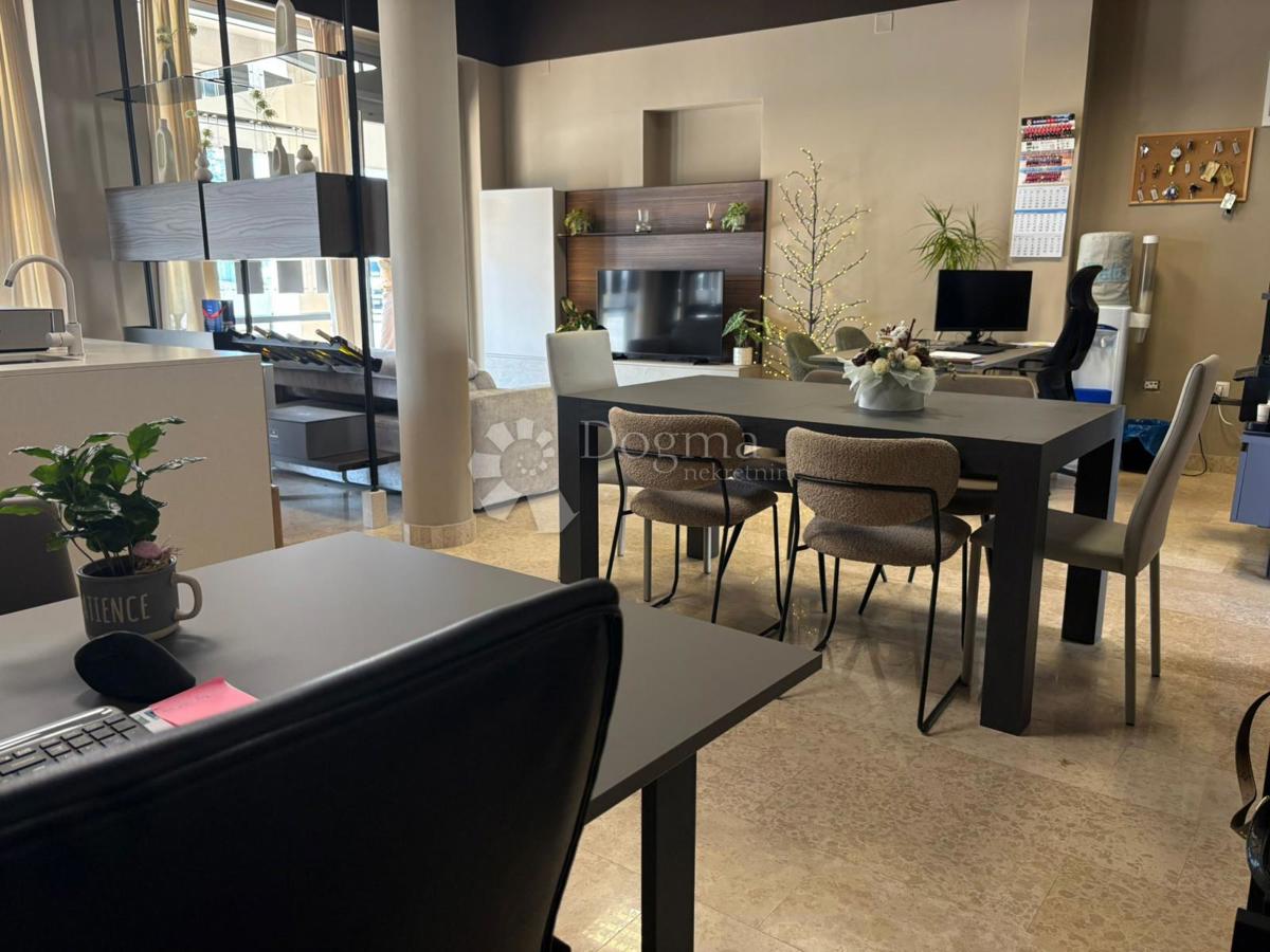 Poslovni prostor Novigrad, 129m2