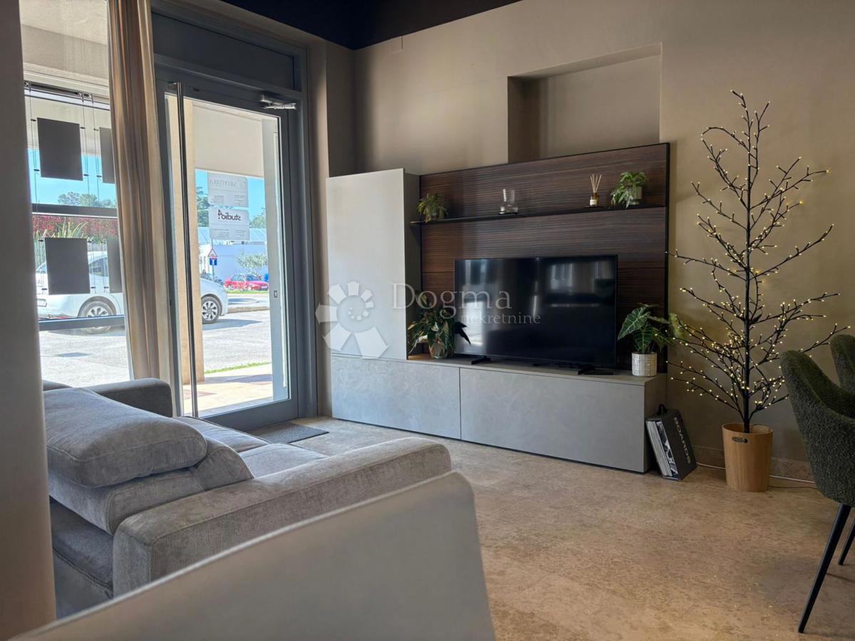 Poslovni prostor Novigrad, 129m2