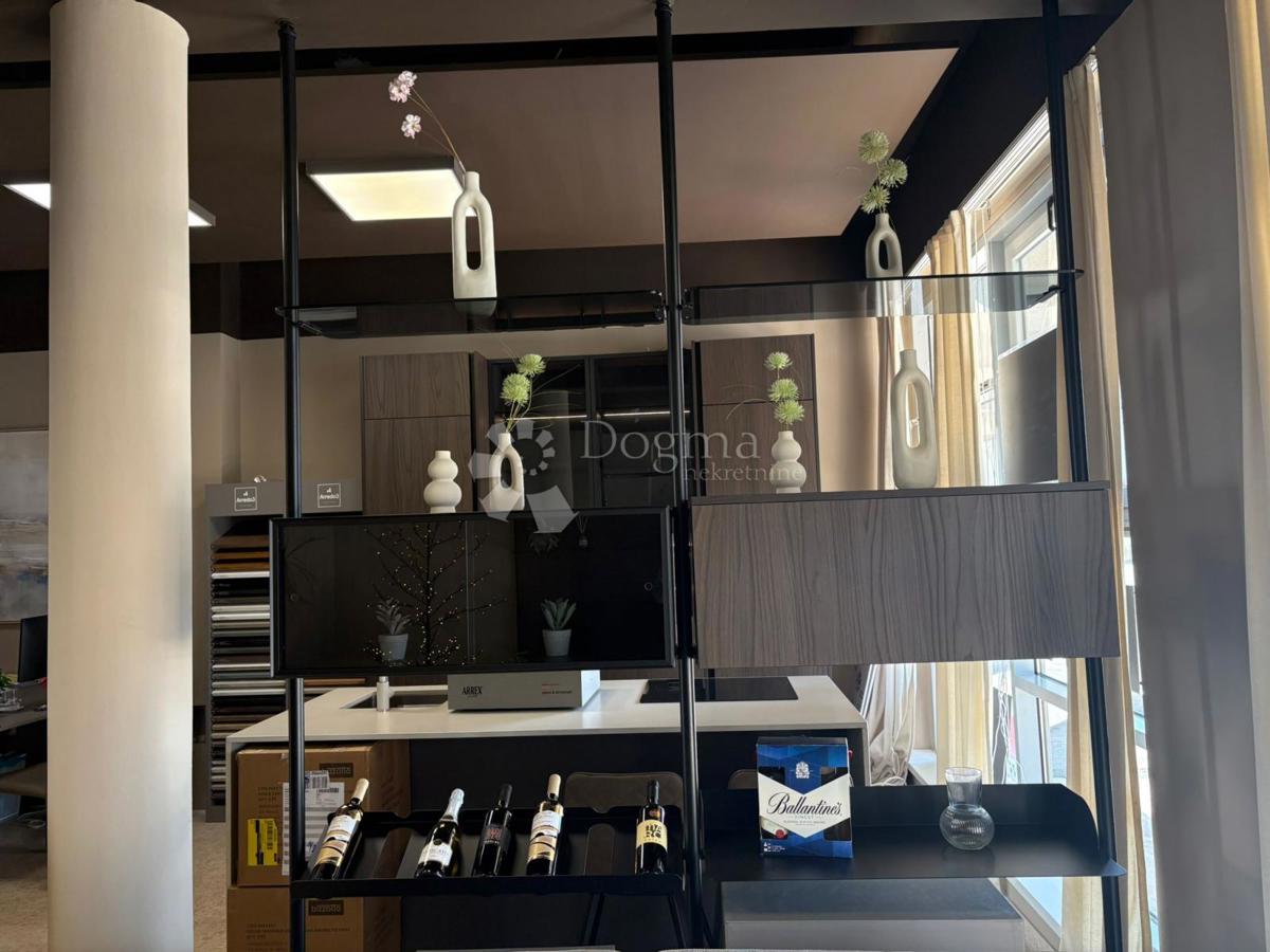 Poslovni prostor Novigrad, 129m2