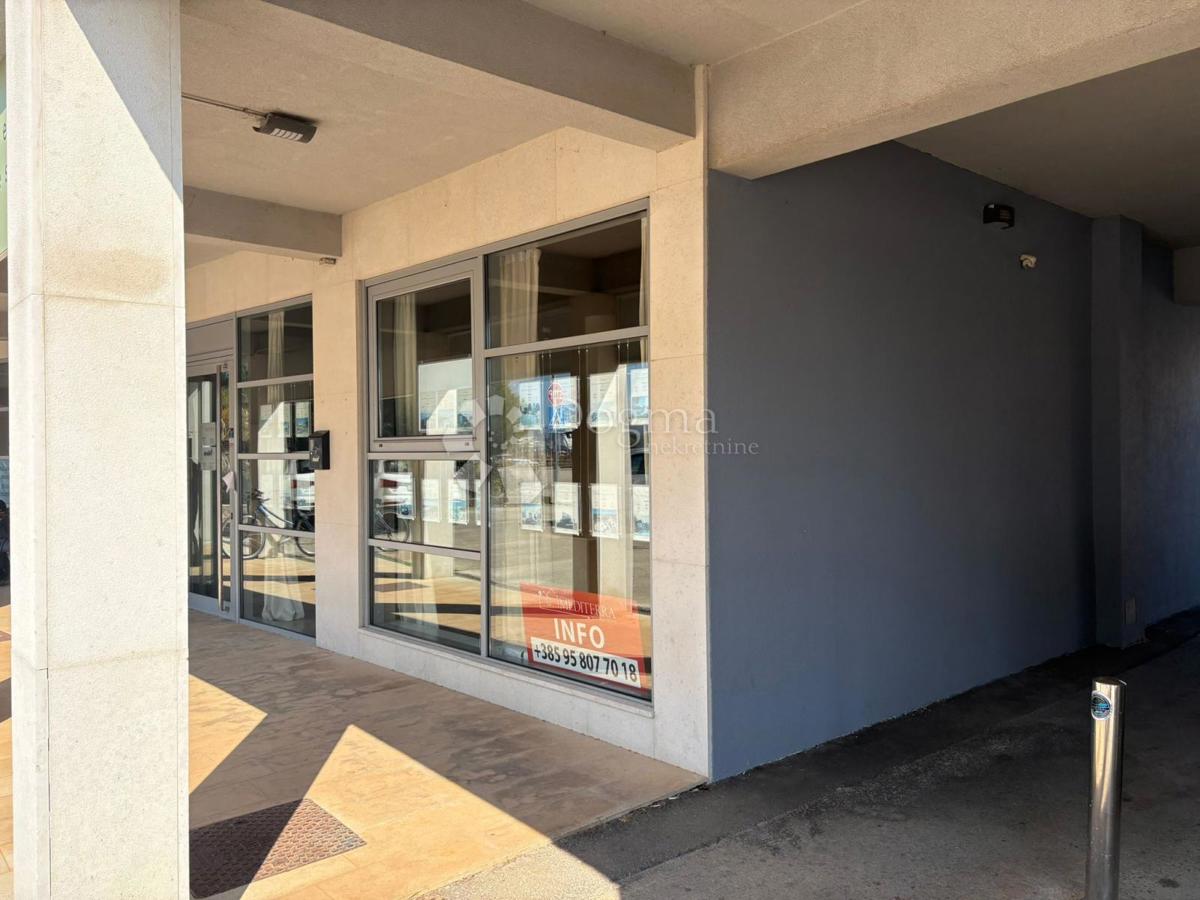 Poslovni prostor Novigrad, 129m2