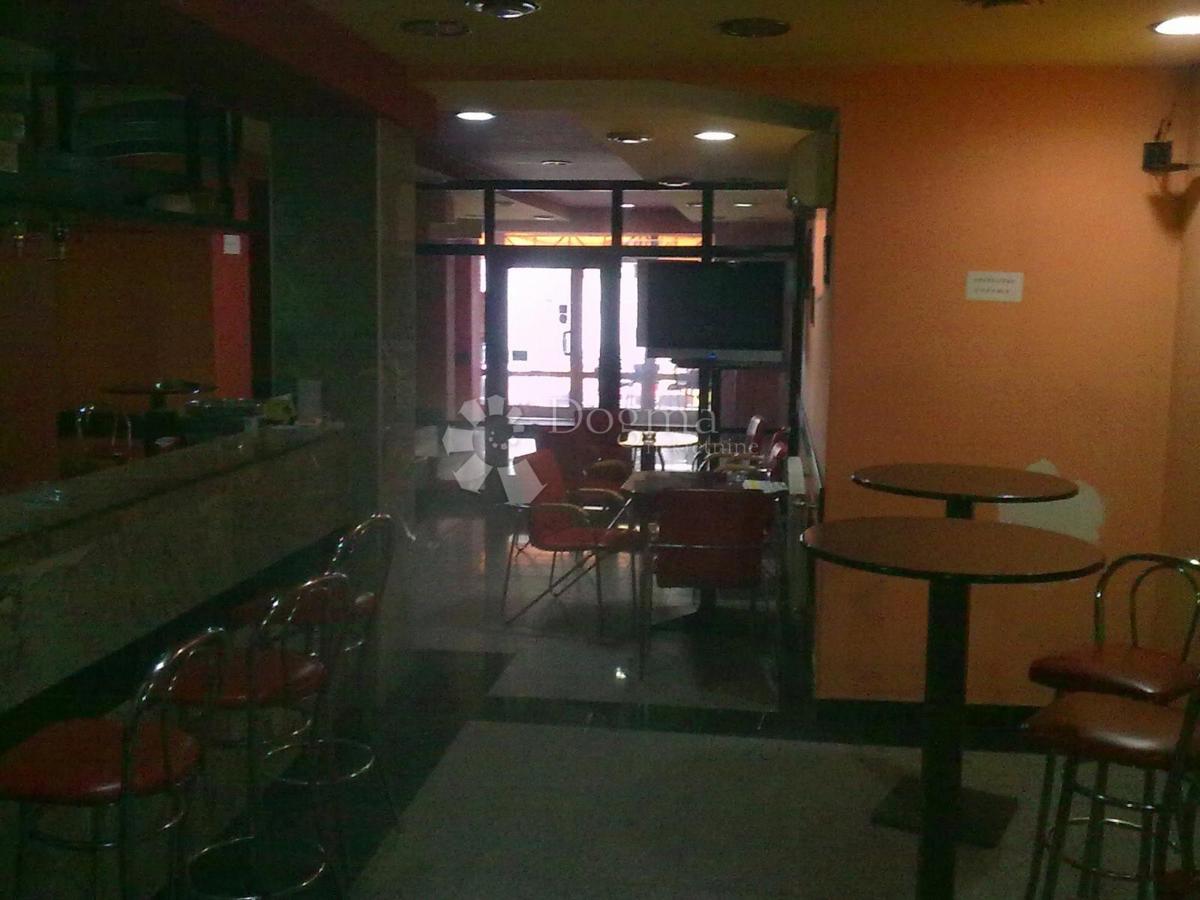 Poslovni prostor Županja, 400m2