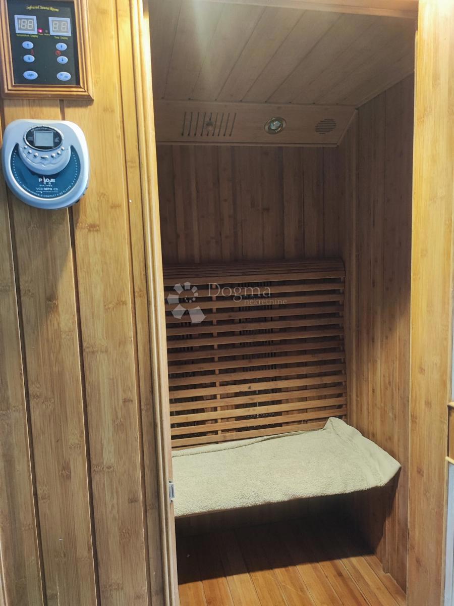 Hiša Grebaštica, Šibenik - Okolica, 280m2